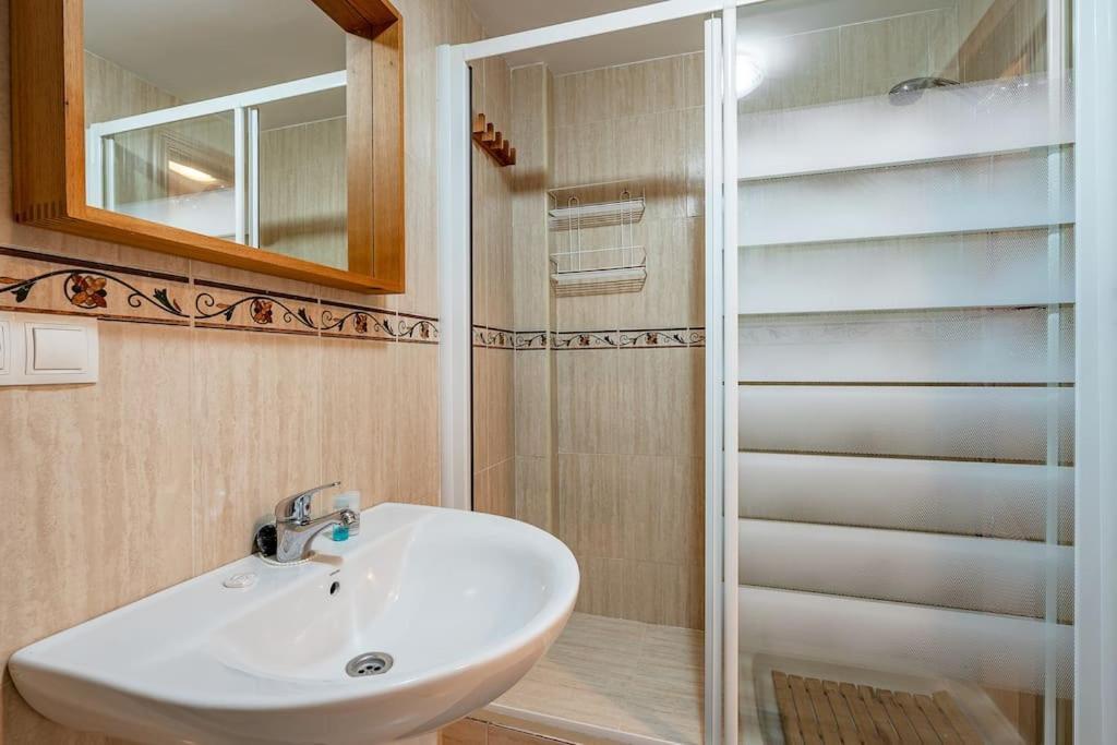 Bonito Apartamento En Monachil Pueblo Exteriér fotografie